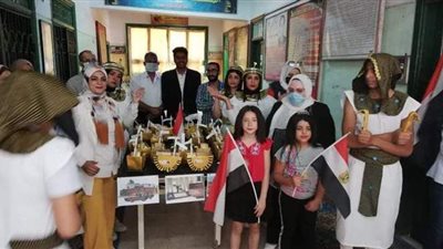 مدرسة بالقليوبية تنظم نموذجا لمحاكاة موكب نقل المومياوات الملكية