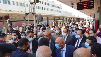 وزير النقل يحيل عددا من موظفي السكك الحديدية للتحقيق لهذا السبب