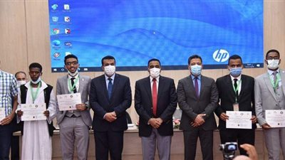 بالفيديو كونفرانس.. صبحي ومحافظ مطروح يشهدان ختام القمة الشبابية للمحافظات الحدودية