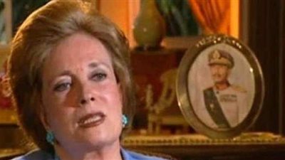 عفت السادات يكشف آخر تطورات الحالة الصحية للسيدة جيهان | فيديو