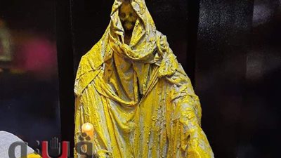 أصحاب التمثال المرعب بالإسماعيلية يدشنون مشروعهم بتمثال جديد ونسخ مصغرة | صور