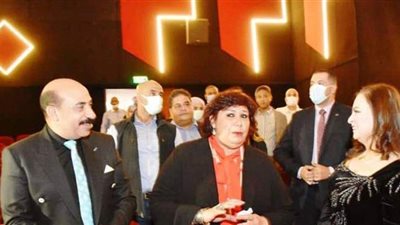 وزيرة الثقافة ومحافظ أسوان يفتتحان أعمال تطوير وتحديث سينما ومسرح الصداقة