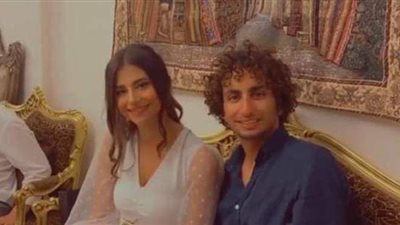 خطوبة عمرو وردة في حفل عائلي بسيط