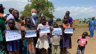 وزير الري يفتتح محطة مياه جوفية أنشأتها مصر في جنوب السودان