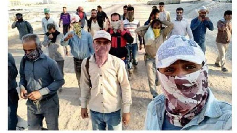 عمال النفط يحتجون