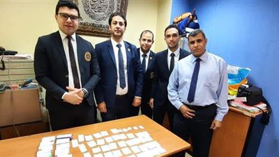 إحباط محاولة تهريب أقراص مخدرة بمطار شرم الشيخ | صور