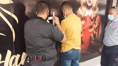 عامل يستولى على زاوية ويحولها إلى مركز لتجميل السيدات بالإسماعيلية | صور