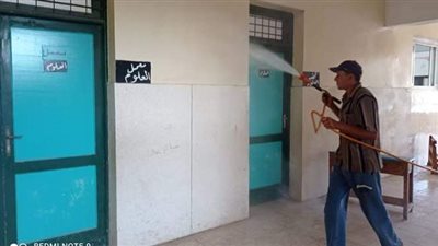 تطهير وتعقيم 175 لجنة امتحانات للدبلومات الفنية والثانوية الأزهرية بكفر الشيخ