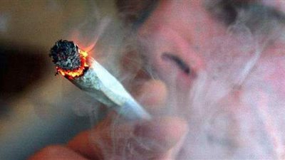 من بيانات 77 دولة.. تقرير دولي صادم عن علاقة كورونا بزيادة نسب تعاطي الحشيش