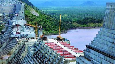 جنرال إثيوبي يزعم: سد النهضة متين ولا يمكن تدميره بقنابل الطائرات