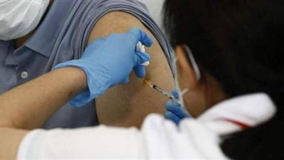 إصابة نادرة في القلب.. تحذير أمريكي بعد تلقي لقاحي كورونا