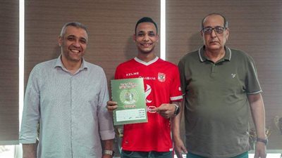 الأهلي يتعاقد مع محمد عسران لتدعيم فريق الكرة الطائرة رجال