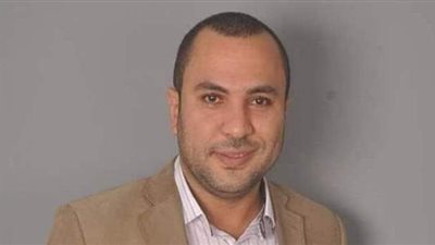 يا مغرمين قصيدة لمحمد عبد العظيم