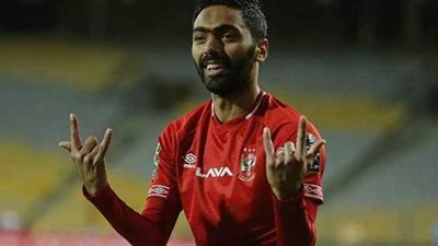 حسين الشحات يوجه رسالة لجماهير الأهلي.. ويكشف دور أفشة في أهدافه | فيديو