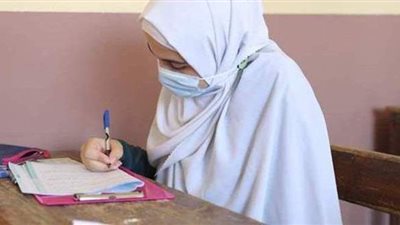 ارتياح بين طلاب القسم الأدبي للثانوية الأزهرية بعد امتحان القرآن الكريم