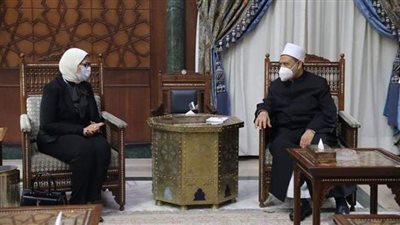 وزيرة الصحة تطالب دعم الأزهر لتوفيرعلاج مرض ضمور العضلات الشوكي