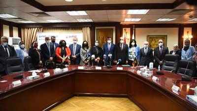 جهاز تنمية المشروعات يوقع 3 عقود مع البنك الزراعي المصري