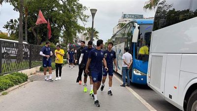 بيراميدز يصل ملعب محمد الخامس لخوض مرانه الأخير بكازابلانكا | صور