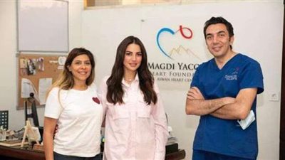 درة تزور مستشفى مجدي يعقوب للقلب في أسوان | صور