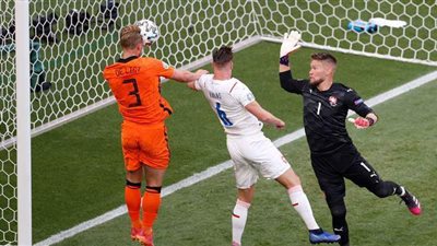 يورو 2020.. تعادل سلبي بين هولندا والتشيك في الشوط الأول | صور