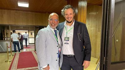 استقبال حافل لرئيس بيراميدز في ملعب مباراة الرجاء