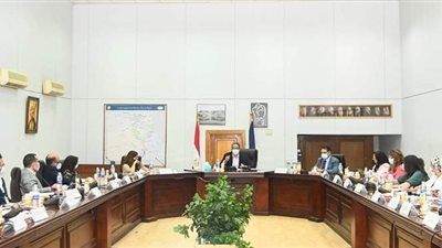 وزير السياحة والآثار يشارك في الاجتماع الأسبوعي للجنة خبراء الترويج السياحي