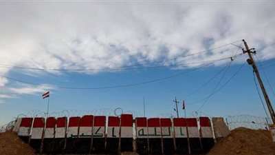 أول رد إيراني على الضربات الأمريكية في سوريا والعراق