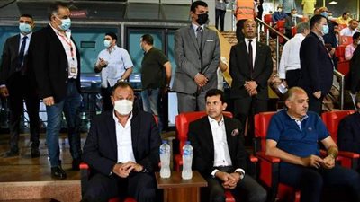 وزير الرياضة يشهد مباراة الأهلي والترجي التونسي