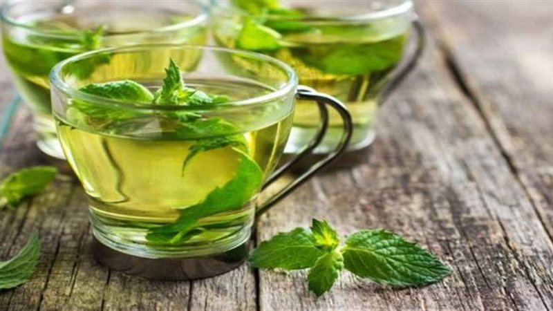 مشروبات طبيعية مرطبة