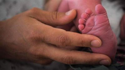 مأساة رضيع جزائري في كندا.. انتزع من حضن أمه بعد مولده بثلاثة أيام