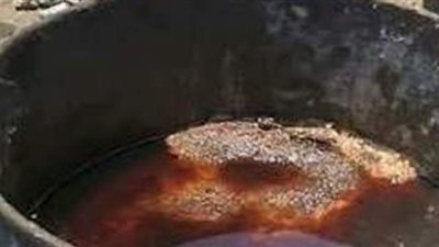 ضبط مصنع لتدوير زيوت الطعام المستخدمة بالمنيب