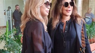 إليسا تهنئ نوال الزغبي بعيد ميلادها الـ 50: عقبال الـ 100