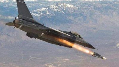 «قرصة ودن لإيران».. سر الهجمات الأمريكية العسكرية في سوريا