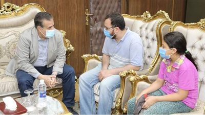 محافظ المنوفية يستجيب لاستغاثة كفيف ويصرف له مساعدة مالية