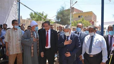 محافظ المنيا يفتتح فرعا جديدا لبنك مصر بقرية اسطال بسمالوط