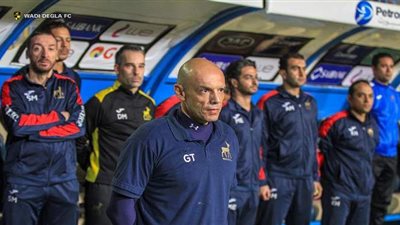 قبل مواجهة الأهلي.. تاكيس جونياس يقود مران بيراميدز الليلة خلفا لأروابارينا