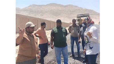 مسئولو الإسكان يتابعون مشروعات البنية الأساسية بالنوبارية الجديدة وخليج السويس