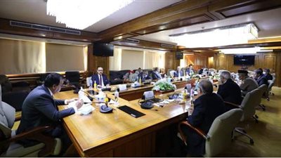 بالأسماء.. إعادة تشكيل مجلس أمناء الجامعة المصرية للتعلم الإلكتروني