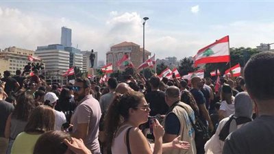 الأزمة تتصاعد.. احتجاجات وإطلاق نار في طرابلس اللبنانية