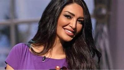 31 أغسطس.. المذيعة سالي عبد السلام مطالبة بدفع 168 ألف جنيه لشركة مفروشات