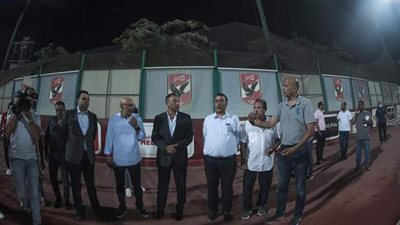 الخطيب يتابع إضاءة ملعب التتش بعد التطوير