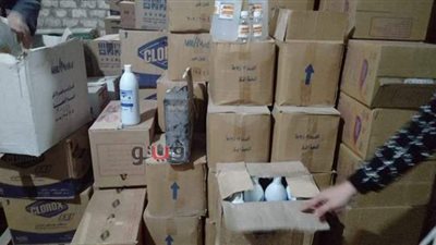 مصادرة 12 ألف قطعة مستلزمات طبية مجهولة المصدر داخل شركة بالقاهرة