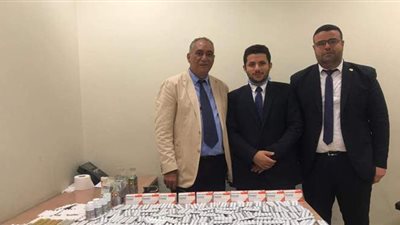 إحباط محاولة تهريب أدوية بشرية بحوزة راكب قادم من قطر | صور
