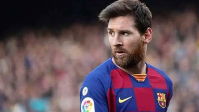 أخيرا نال حريته.. حكاية ميسي وبرشلونة من أول عقد المنديل حتى الاتفاق الفرعوني