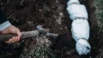 تفسير حلم دفن الميت في المنام وعلاقته بطول العمر وكثرة المعاصي