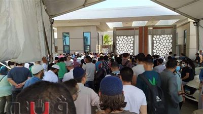 توافد الجمهور على بوابات معرض القاهرة للكتاب في أول أيامه | فيديو