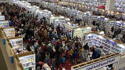 ظهور خاص لـ نجيب محفوظ وأمل دنقل في معرض الكتاب بعشرات المؤلفات | صور