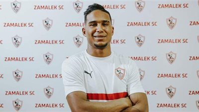 4 صور ترصد توقيع سيف الدين الجزيري للزمالك