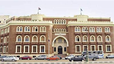 بلاغ للنائب العام ضد رئيس جامعة الإسكندرية لوقفه راتب مدرسة بكلية الآداب