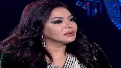 ليلى غفران: ملقتش راجل يحتويني وتلاوة القرآن أهم شيء قبل الغناء | فيديو